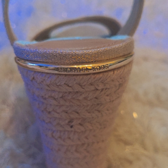 Michael Kors Wedge Sandals 💛 - Picture 4 of 5